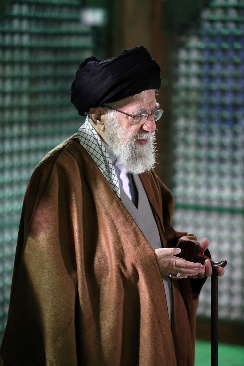 حضور رهبر انقلاب در مرقد بنیانگذار جمهوری اسلامی ایران حضور رهبر انقلاب در مرقد بنیانگذار جمهوری اسلامی ایران